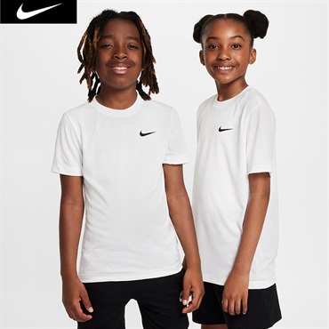 NIKE(ナイキ) スウッシュＴシャツ 男の子 女の子 キッズ 130cm-160cm