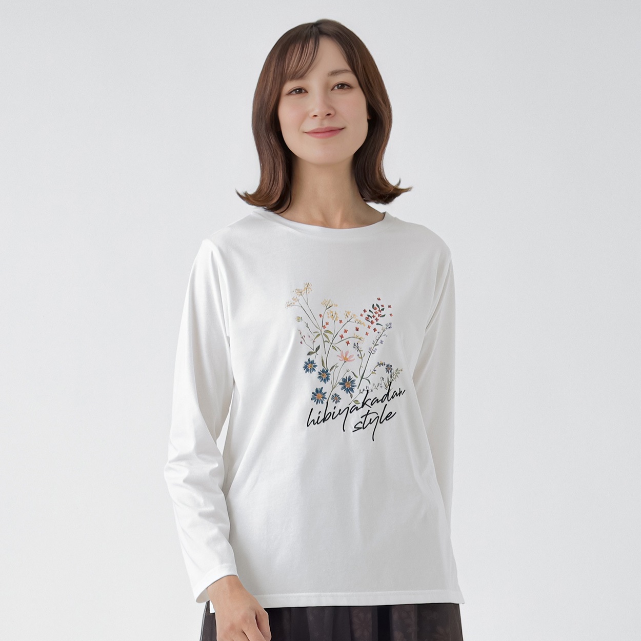 TVC(ティーヴィシー) ヒビヤカダンスタイル花柄プリント長袖Tシャツ レディス(アイボリー-L)