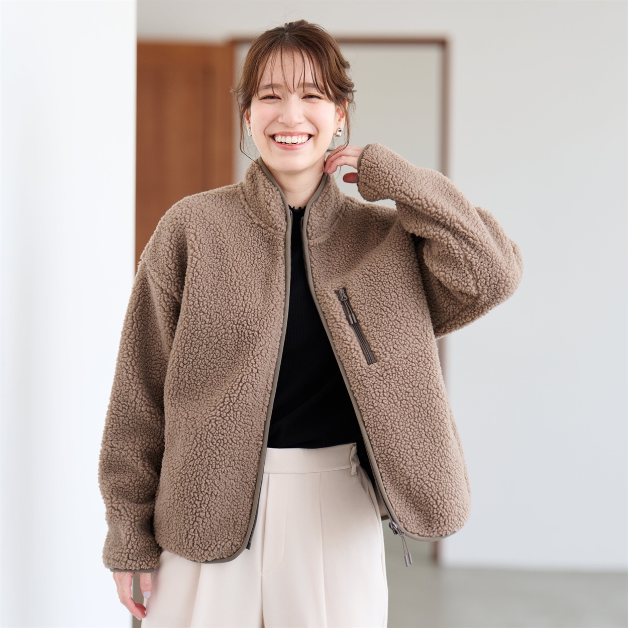 TVC(ティーヴィシー) ボアフリースフルジップジャケ レディス | イオン