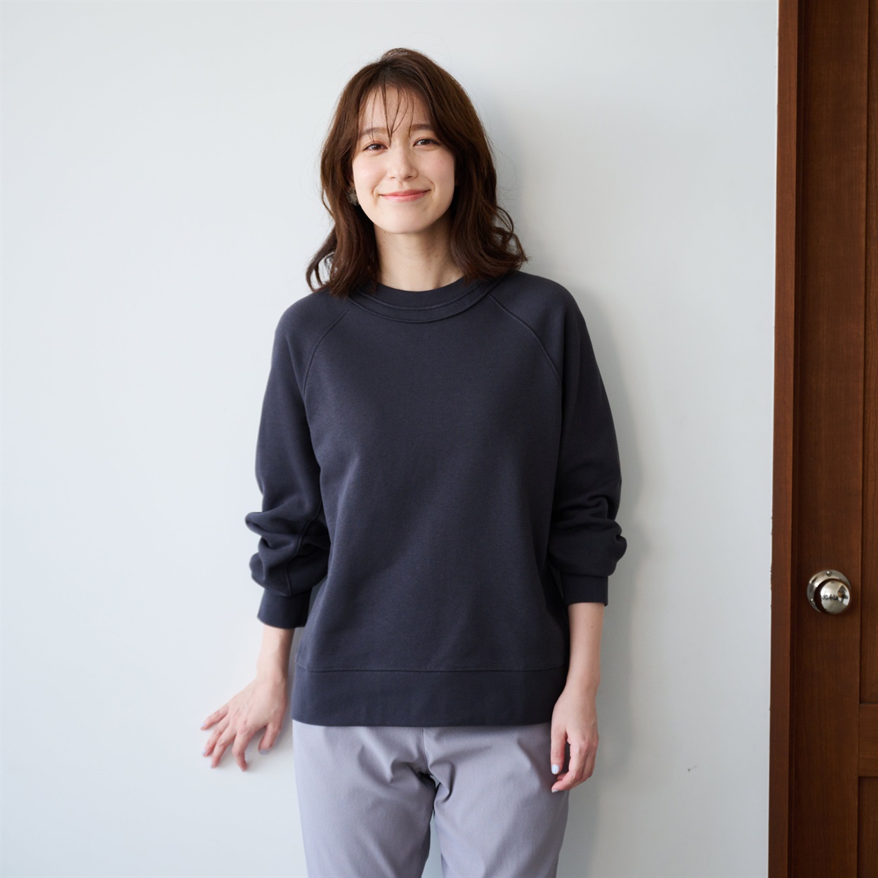 TVC(ティーヴィシー) レトロカラースウェット 切替プルオーバー レディス(チャコ－ルグレ－-XL)