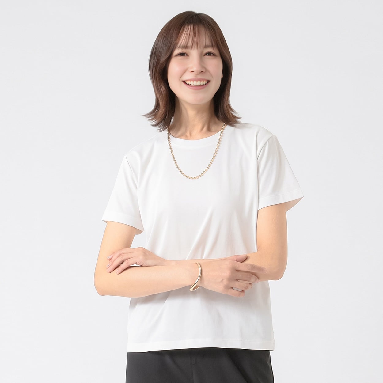TVC(ティーヴィシー) 汗ジミが目立ちにくいひんやりサラサラクルーネック半袖Tシャツ レディス(シロ-XL)