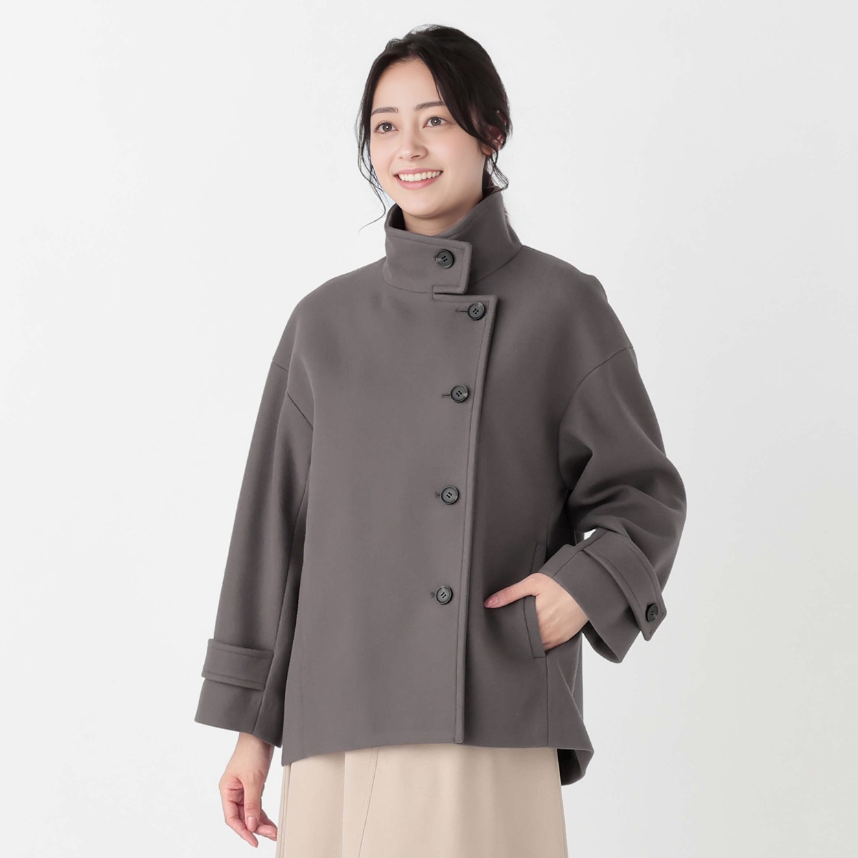 love_good！chloe ショート丈コート love_good！chloe ショート丈コート ショート丈 Chloe(クロエ