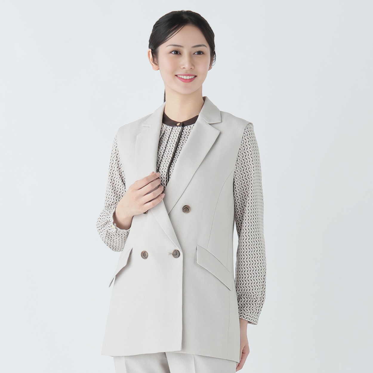 2024 【極美品】エスプリミュール パンツスーツセットアップ 大きい