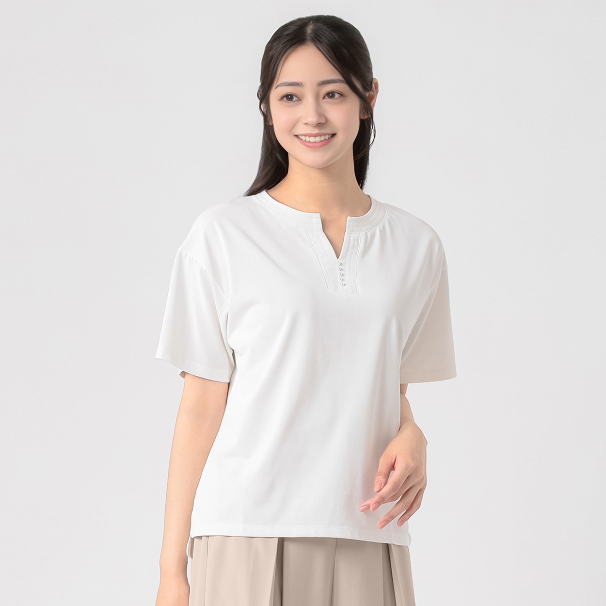 汗隠し パール調ボタン付Vネックカットソー レディス EMMA JAMES(エマジェイムス) 262EM159TH(シロ-XL)
