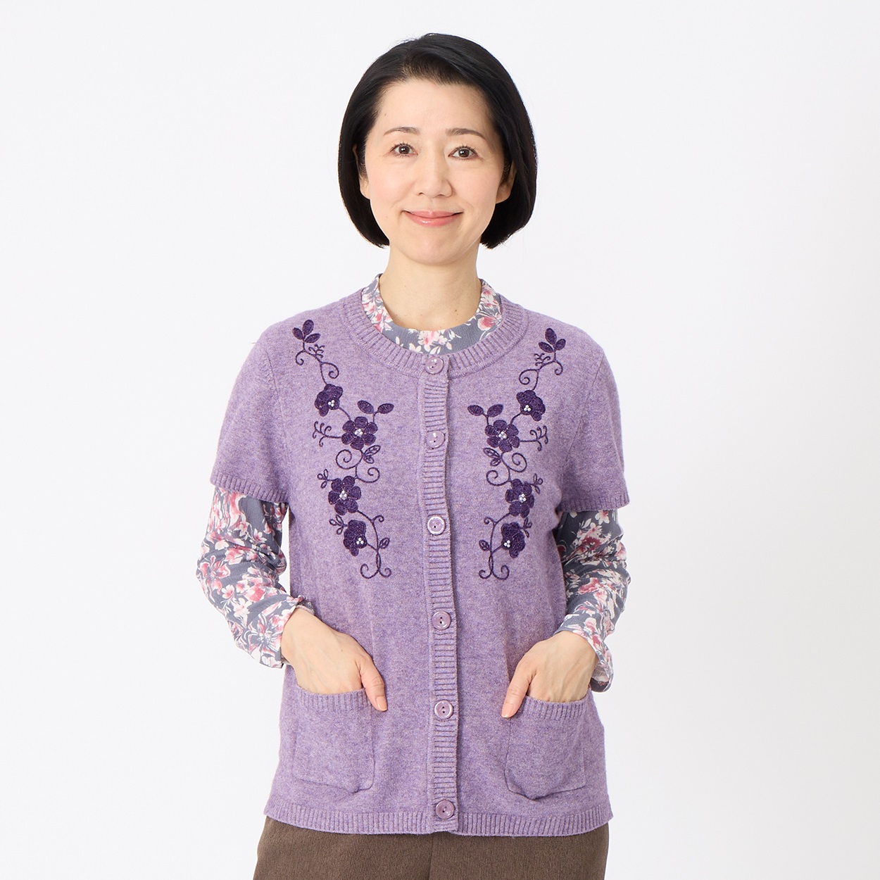 ピアズリー　ハンド刺繍裾フリル羽織　受注品 新品未使用品♡ ベスト モール刺繡いり袖付き レディス 着楽美（きらび） | イオン