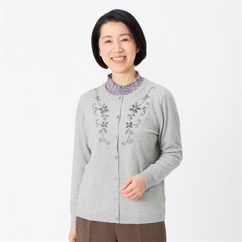 ◻️購入価格9900円◻️開けても閉じても、コーデがまとまるカーディガン◻️ネイビー WEARにのせたらたくさん質問いただいたこのカーディガンは明日