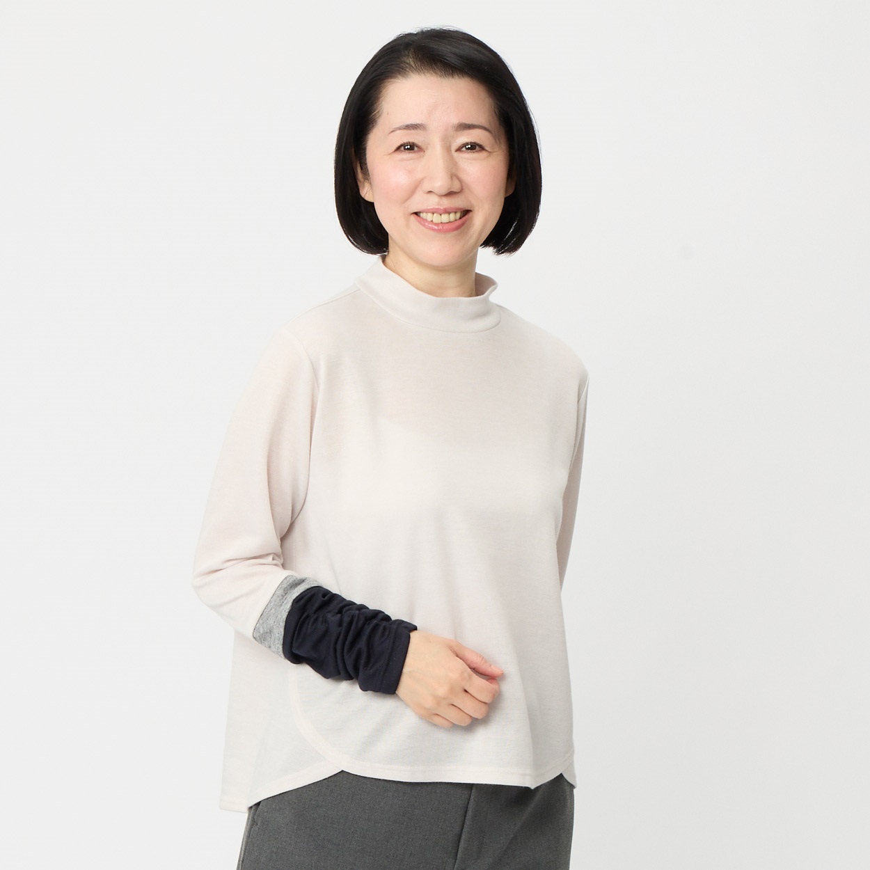 ハイネックPO 袖配色 レディス 着楽美(きらび) MI-70656 | イオン