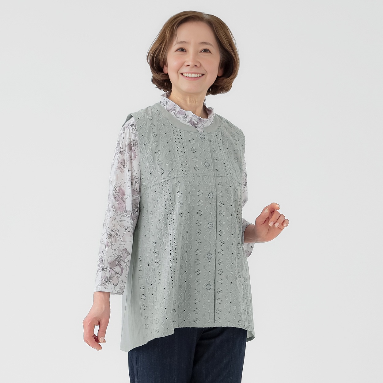 ベスト  コットン100％ レース刺繡入り レディス 着楽美(きらび) IN-602910Y(ウスクロ-XL)