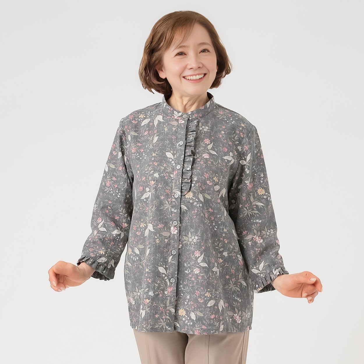 さらふわりシャツ 小花プリント 7分袖 レディス 着楽美(きらび) FU-5985(クロ-XL)