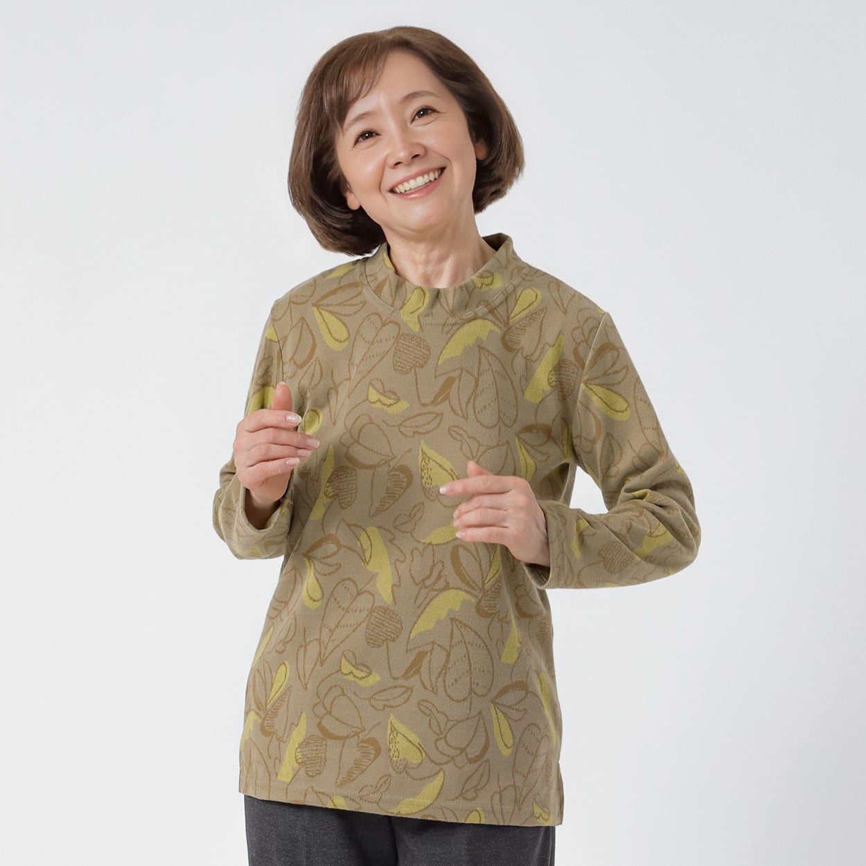 カットソー ソフトタッチ リーフ柄 レディス 着楽美(きらび)(ウスキイロ-XL)