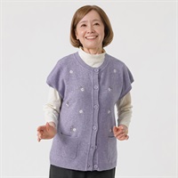 もちもちニット フレンチベスト 刺繡いり レディス 着楽美(きらび) IN-261943Y(ウスムラサキ-S)