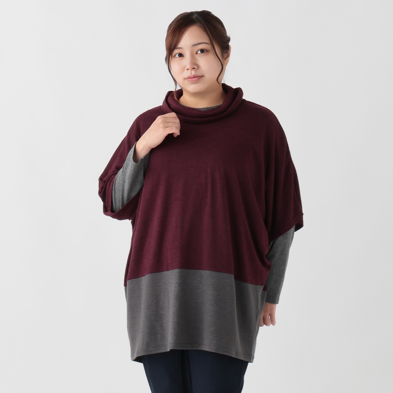 カットソー裾配色切替オフタートルドルマンアンサンブル