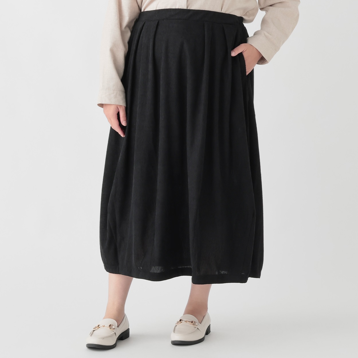 PATOU ブラック バルーンスカート 34 スカート 『ナイロン ウエストタックバルーンスカート