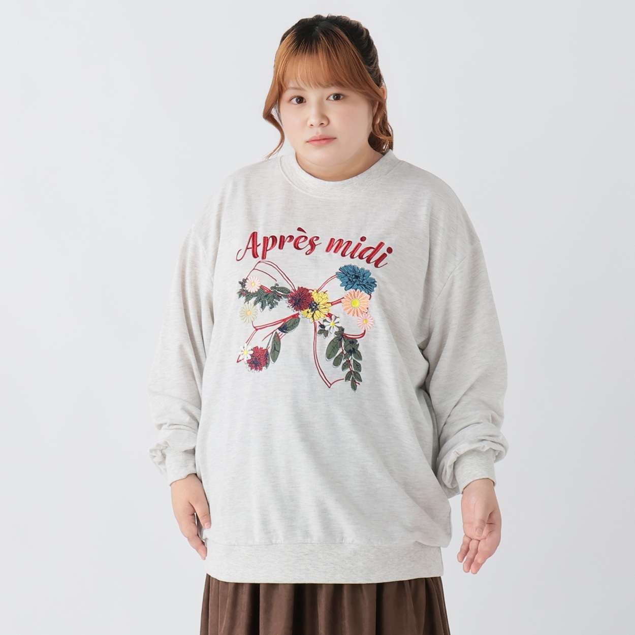 グラフィックスウェットプルオーバー レディス ぽっちゃりサイズの