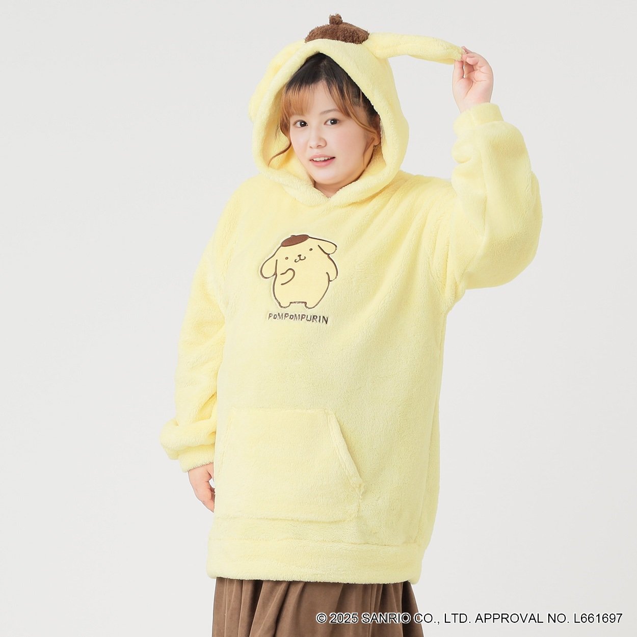 skullhong スカルホン　パーカー　黄色　ホンギ skullhong スカルホン パーカー 黄色 ホンギ ポンポンフリルのフード付