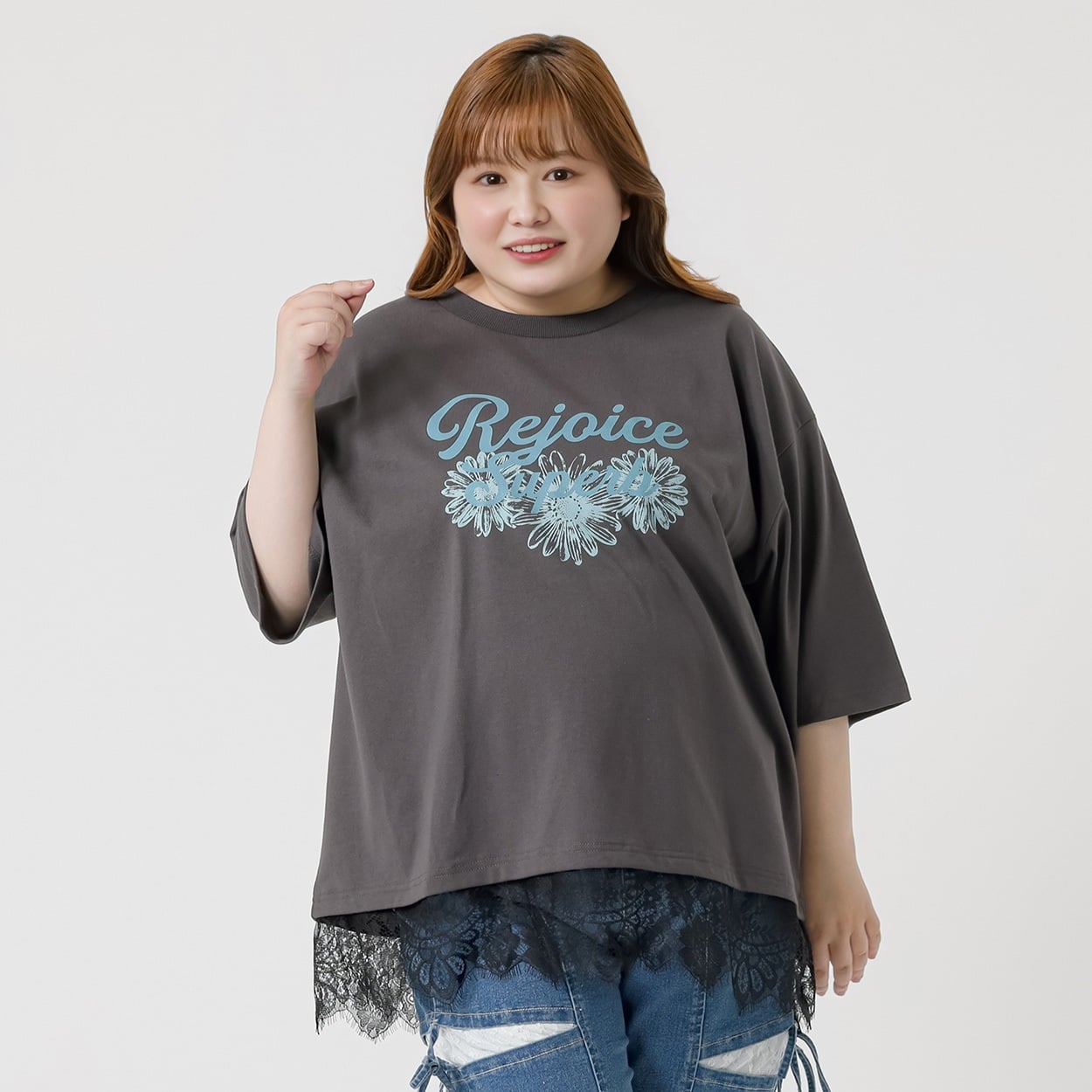 ＊韓国っぽガーリー＊5分袖裾レースプリントTシャツ レディス ぽっちゃりサイズのnoannu 3806217(チャコ－ルグレ－-5L)