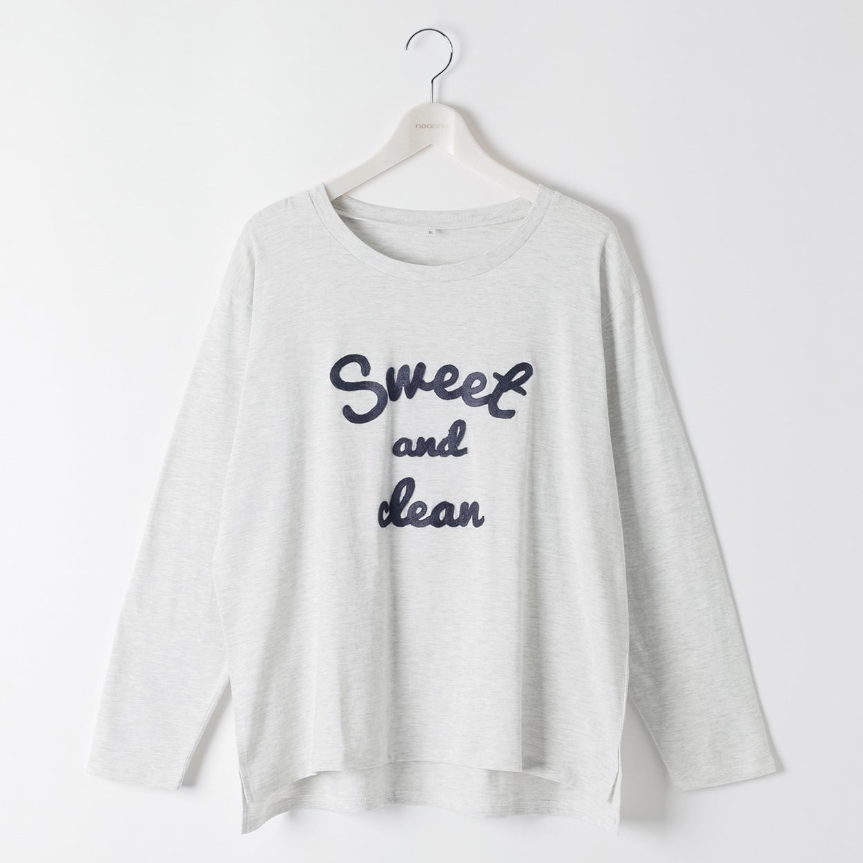 コットン100チェーン刺繍ロゴTシャツ レディス 大きいサイズ noannu 1980-3246B(オートミール-5L)