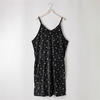 ＊K-style＊ベロア花刺繍ジャンパースカート レディス ぽっちゃりサイズのnoannu 336924(ブラック-LL)