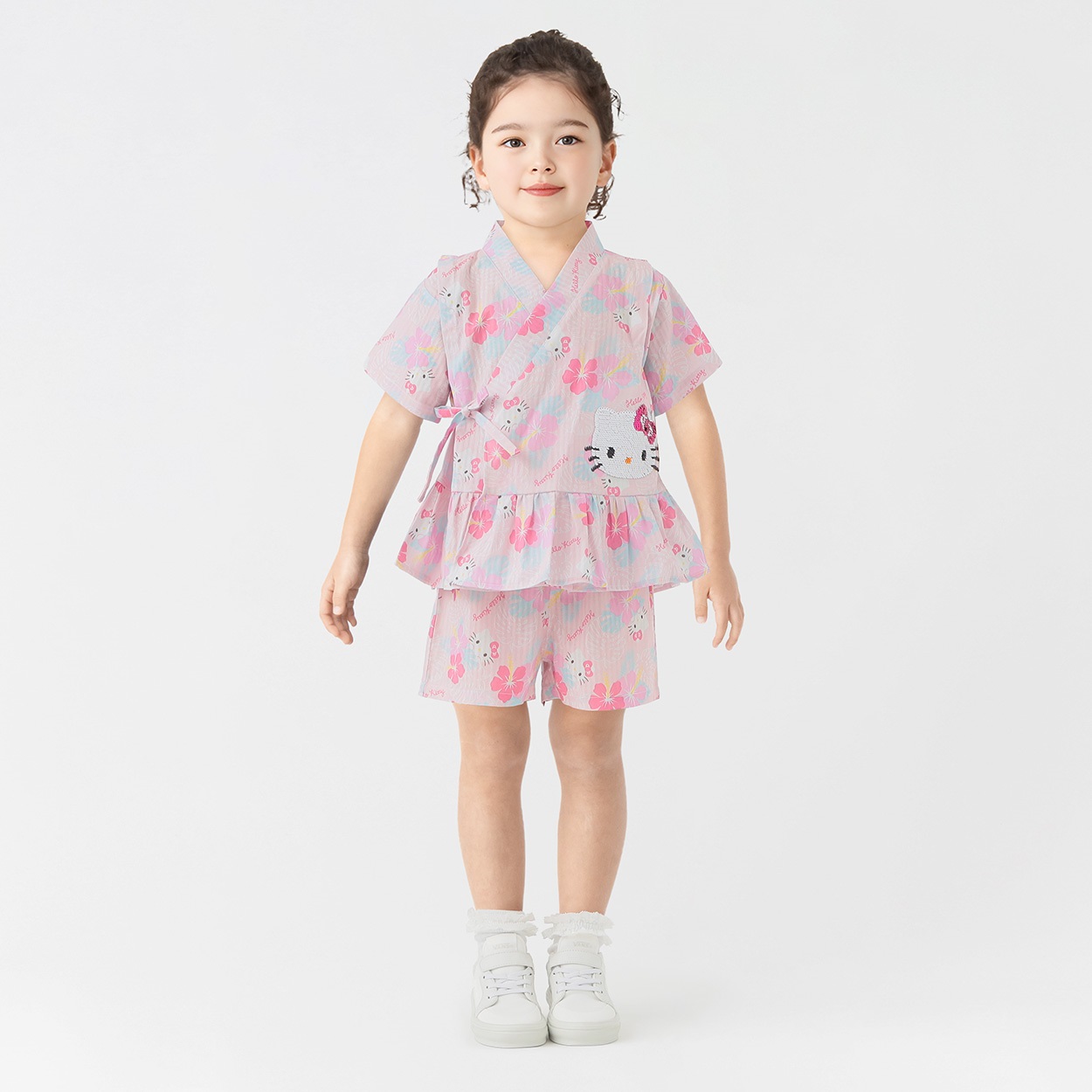 ハローキティ スパンコール甚平 女の子 キッズ 100cm-130cm(ピンク-120cm)