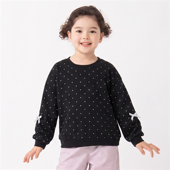 衿ヨレにくい天竺総柄リボントレーナー キッズ 女の子 110cm-130cm(ブラック-110cm)