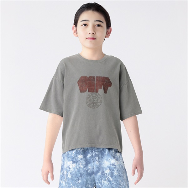 天竺ピグメント加工ロゴ立体プリントTシャツ 男の子 キッズ 130cm
