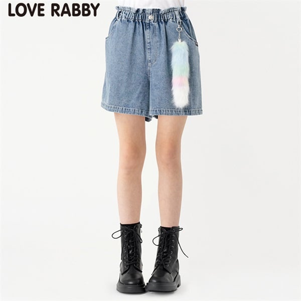 ラブラビ ファーチャーム付きケミカルデニムショートパンツ