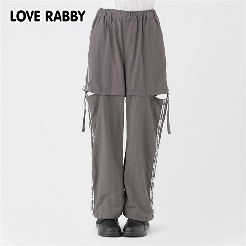 LOVERABBY(ラブラビ) ロゴライン脇スリットナイロンカーゴパンツ キッズ 女の子 130cm-160cm(グレー-130cm)