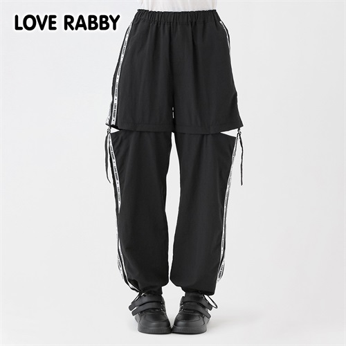 LOVERABBY(ラブラビ) ロゴライン脇スリットナイロンカーゴパンツ キッズ 女の子 130cm-160cm(ブラック-130cm)