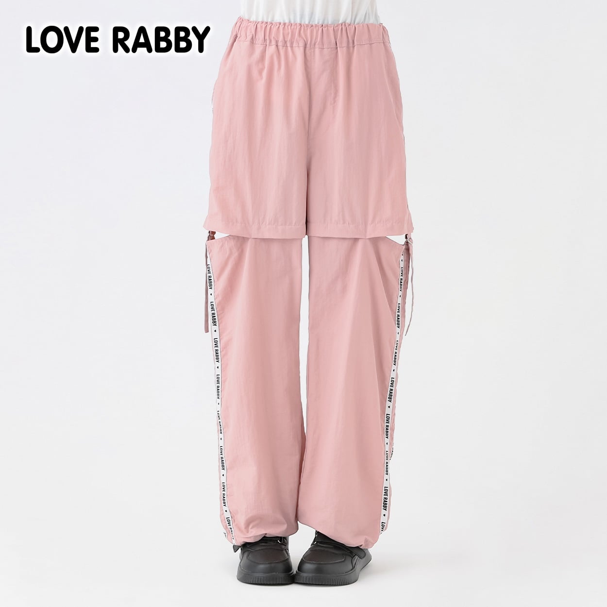 LOVERABBY(ラブラビ) ロゴライン脇スリットナイロンカーゴパンツ