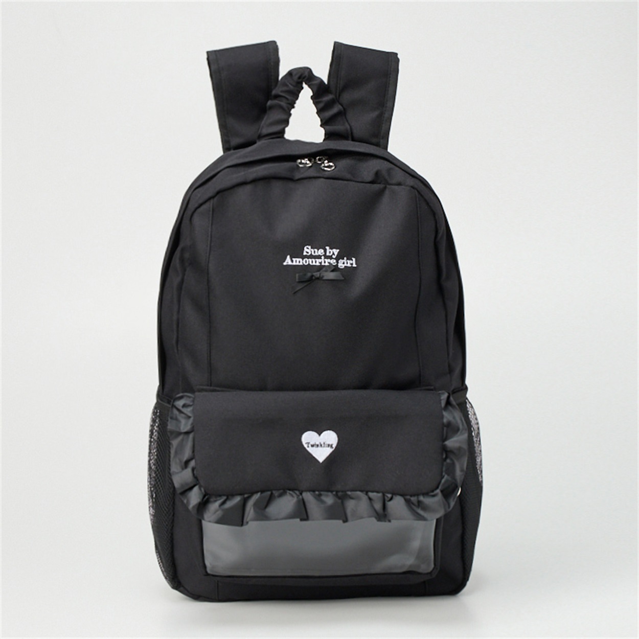 フリルポケット付きブラックリュック