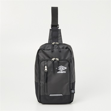 UMBRO ブラック スリングバッグ umbro アンブロ ボディバッグ ターポリン BOXボディーバッグ