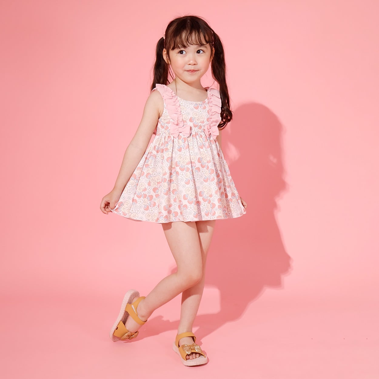 ゆめかわ日和イチゴ柄フリル水着 女の子 キッズ 100cm-130cm | イオン