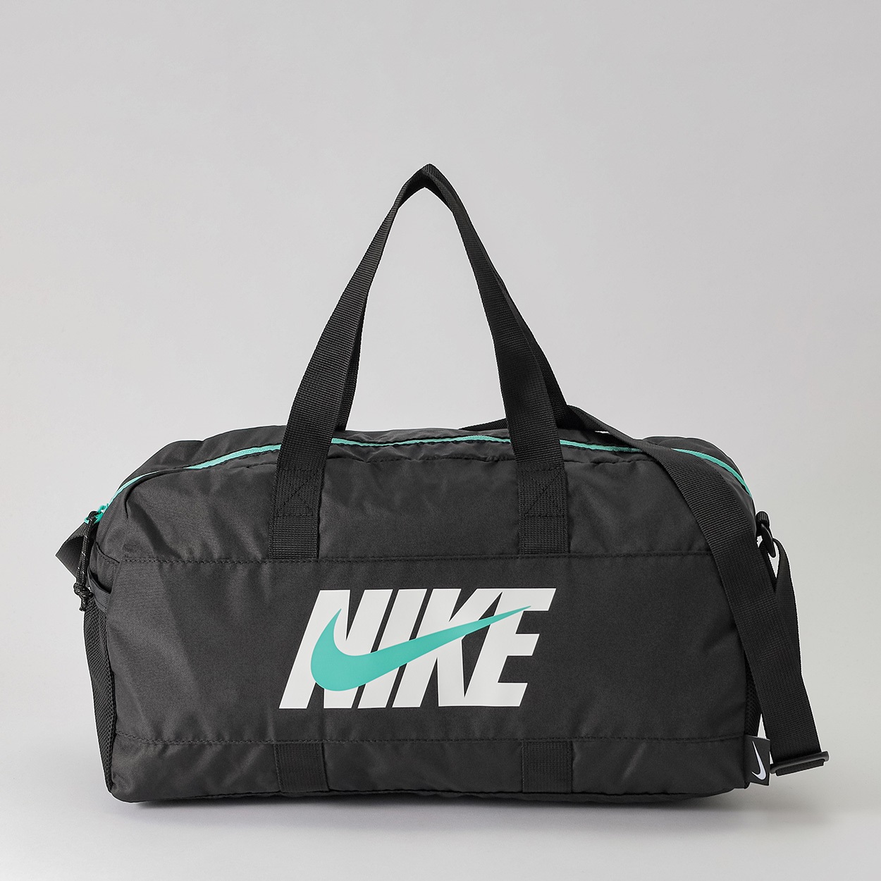 NIKE(ナイキ) ボストンスイムバッグ 横幅40cm×縦幅24cm×マチ幅19cm NIKE(ナイキ) ボストンスイムバッグ 横幅40cm×縦幅24cm×マチ幅19cm