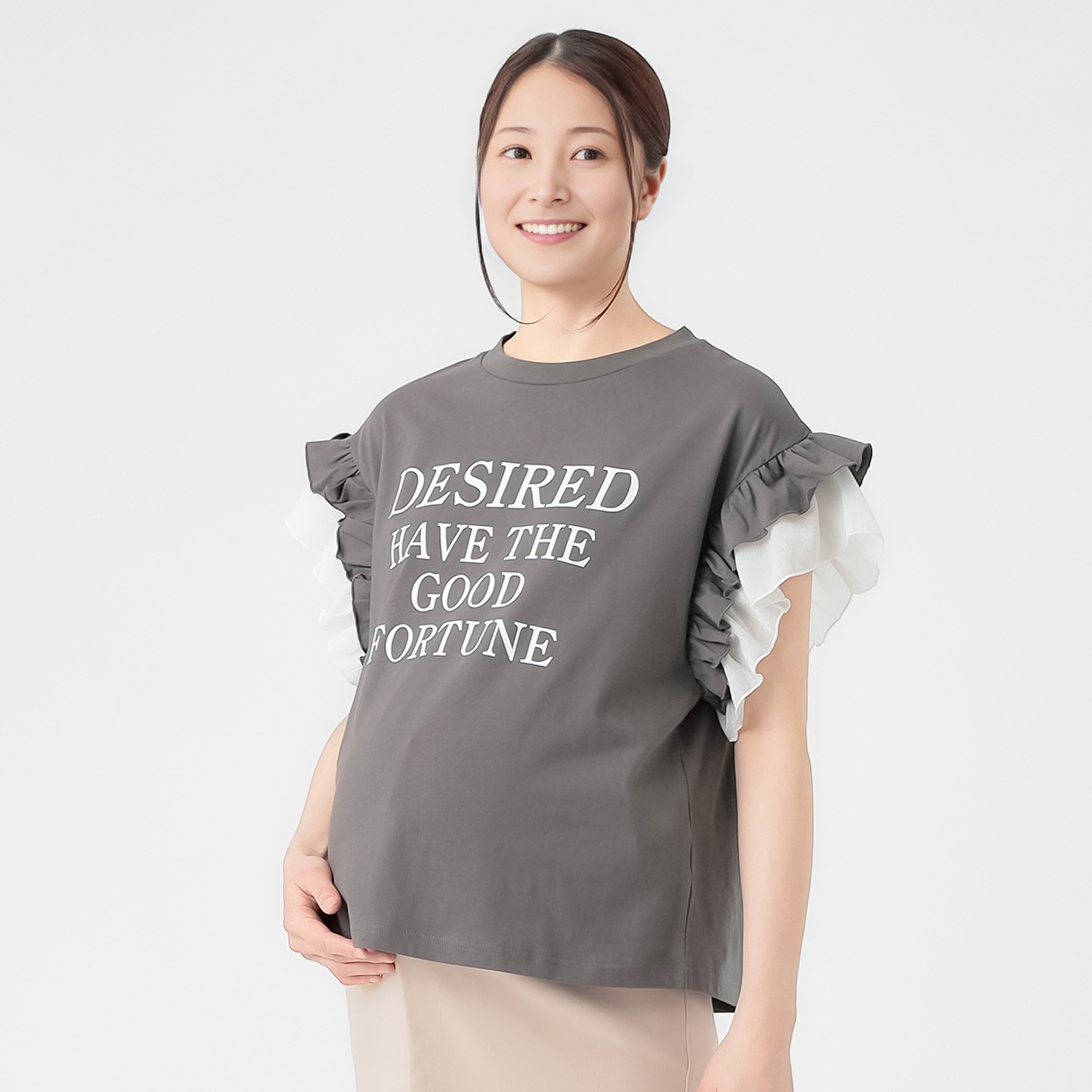 ロゴプリントデザイン 半袖Tシャツ 産前～産後 マタニティ(チャコールグレー-マタニティL)