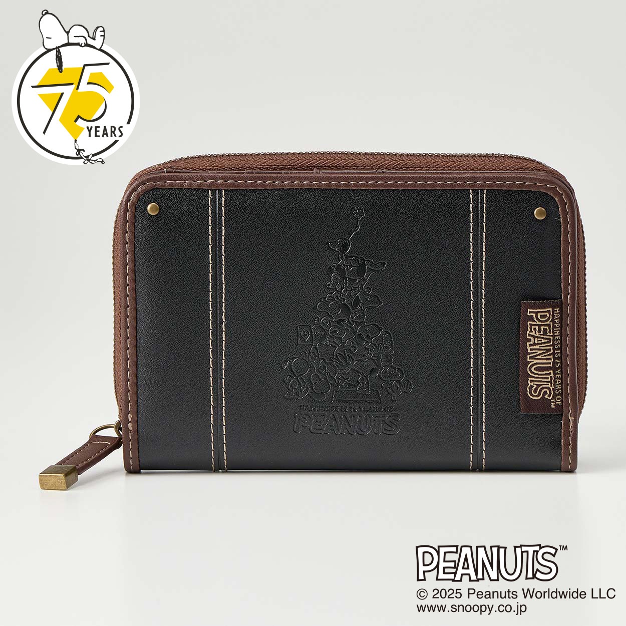 ピーナッツ（PEANUTS）75周年アート型押しラウンドファスナー折財布