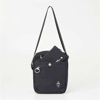 moz(モズ) ポーチ付き縦型ショルダー イオン限定モデル(クロ-フリー)