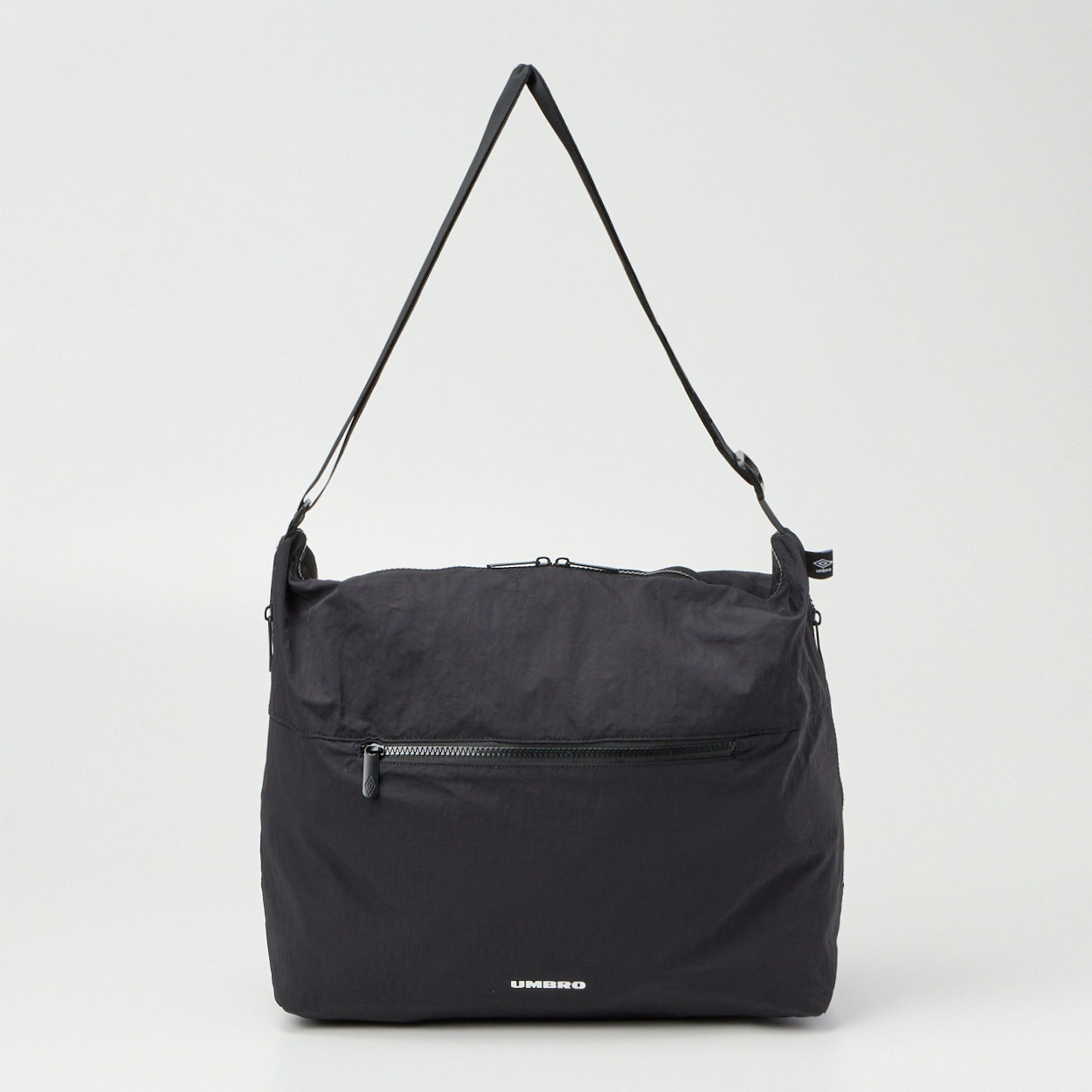 UMBRO(アンブロ) 横ショルダー | イオンスタイルオンライン 衣料品