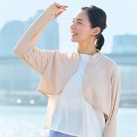 トップバリュ PEACE FIT COOL(ピースフィットクール)テレコスタンド衿 ボレロ(ウスチャ-フリー)