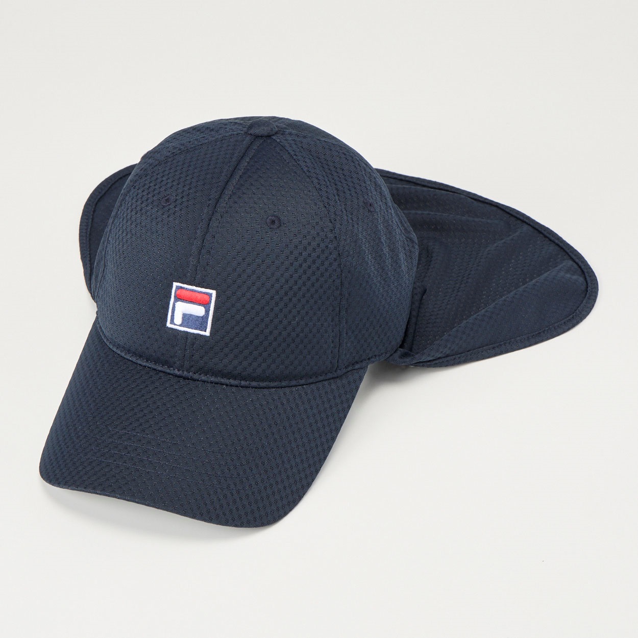 FILA(フィラ) 日よけたれ付きキャップ メンズ(コイアオ-L)