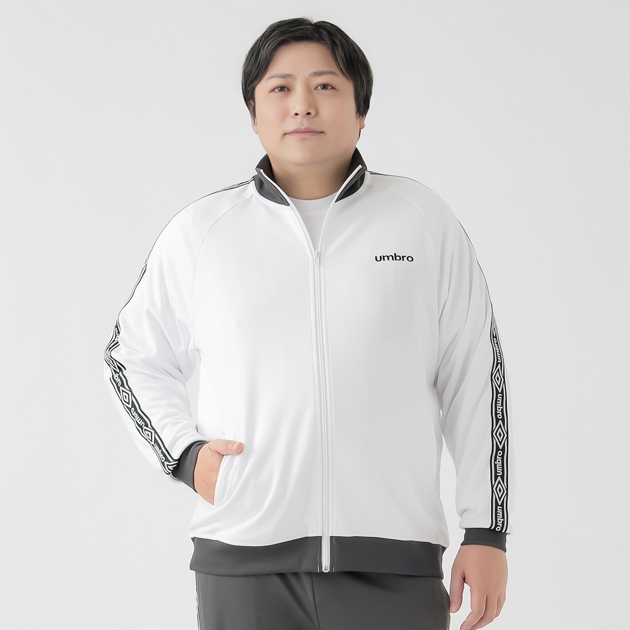 大きいサイズ UMBRO ラインテープジャケット メンズ(シロ-2L)