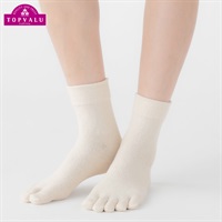５本指無地ソックス シルク素材 レディス(オフ-23-25CM)
