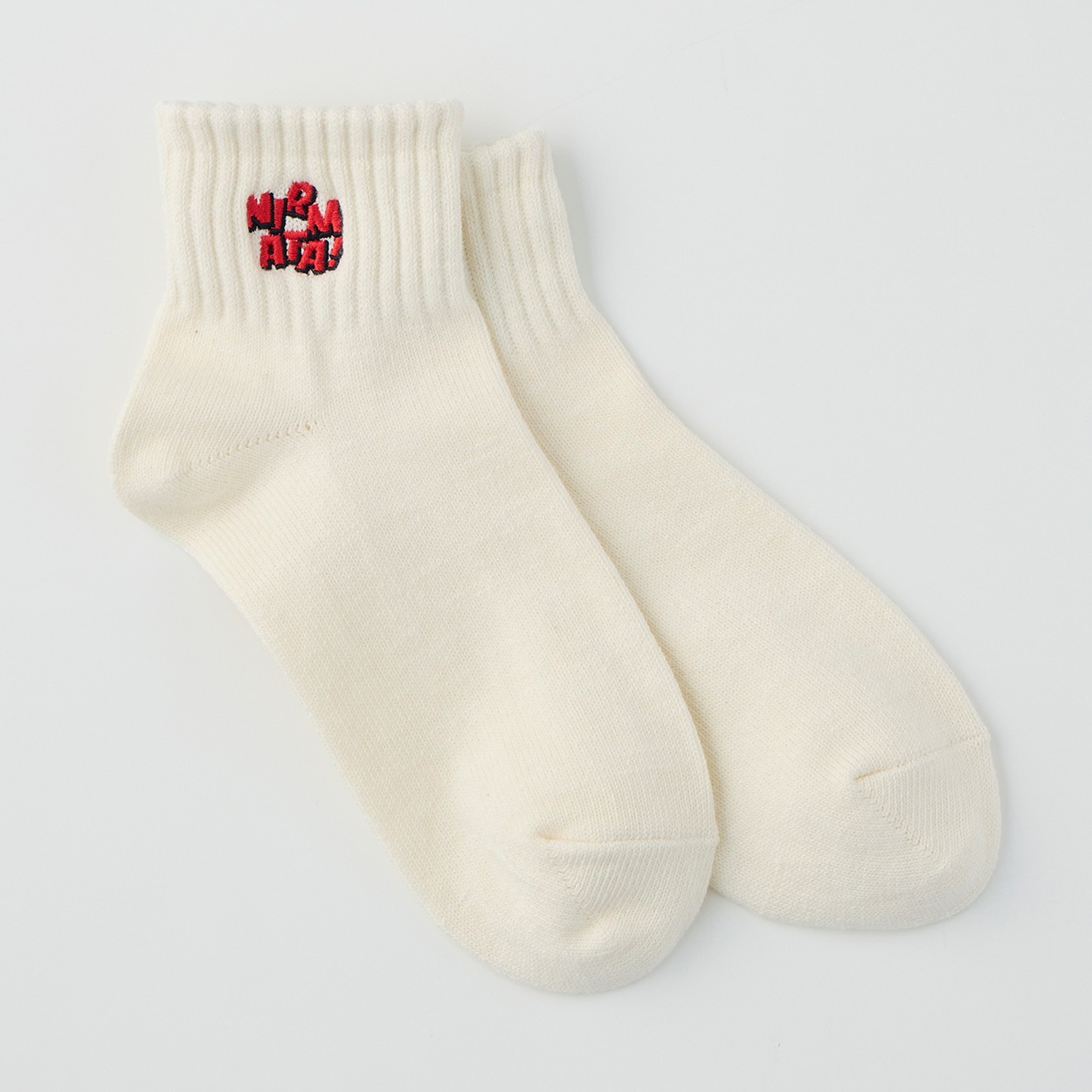 NIRMATA オリジナルロゴ刺繍ショートソックス レディス(オフ-23-25CM)
