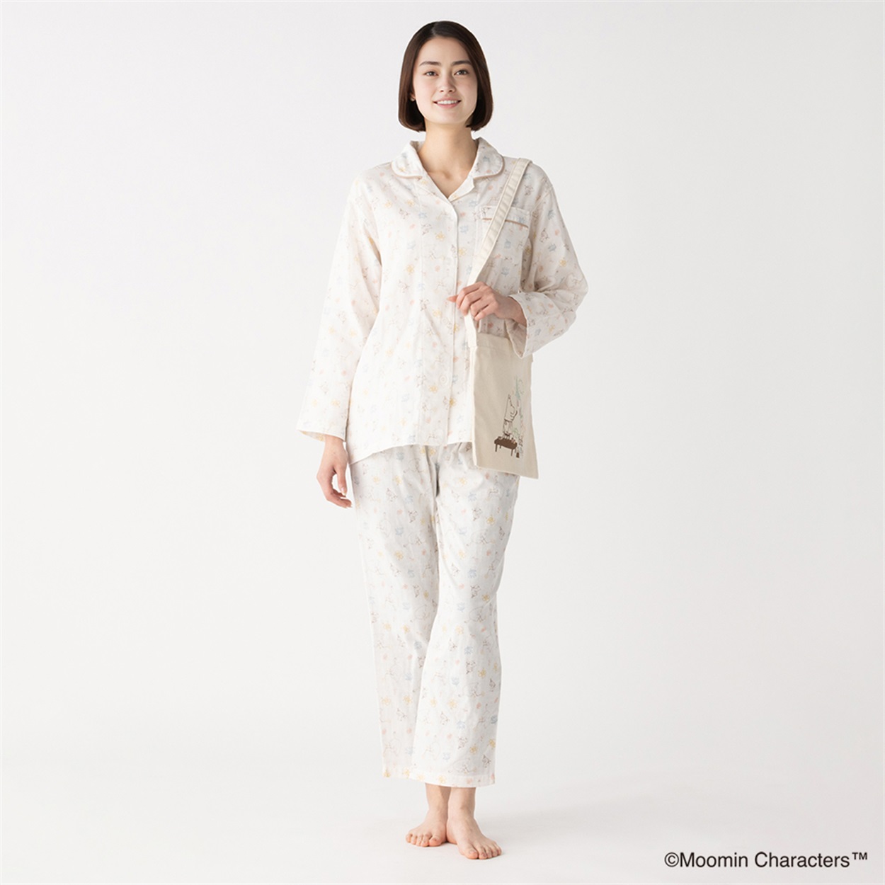 【新品未使用品】MOOMIN ムーミン 二重ガーゼ パジャマ 長袖 襟付き L 新品】【MOOMIN】 二重ガーゼ パジャマ 長袖 襟付き L ムーミン