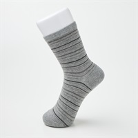 SAVING THE PLANET by KATHARINE HAMNETT ハーフ丈マルチボーダー柄ソックス メンズ(グレー-25-27CM)