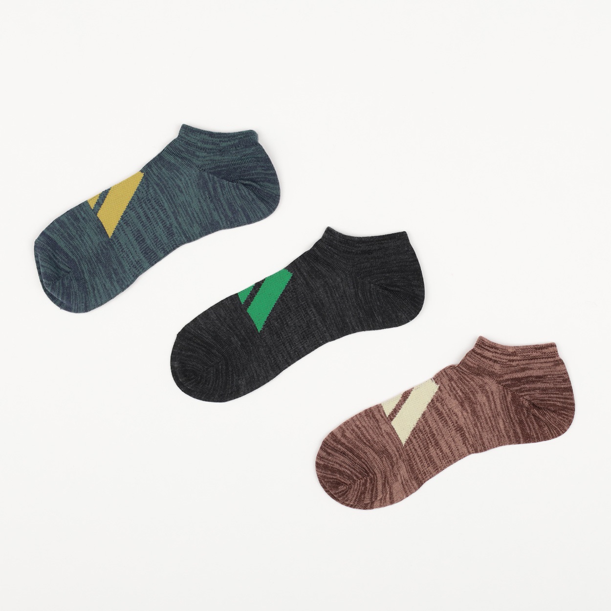 adidas(アディダス) 消臭加工スニーカー丈ソックス3足組 メンズ(セットアソート-24-26CM)