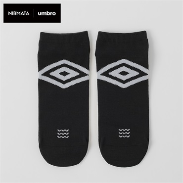 NIRMATA×umbroコラボソックス ビッグロゴスニーカー丈 メンズ(ブラック-25-27CM)