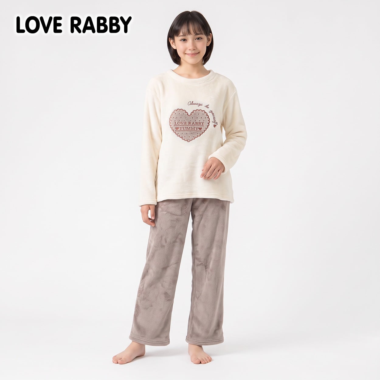LOVERABBY(ラブラビ) フリースシャギーハートアップリケパジャマ キッズ 女の子 140cm-160cm(キナリ-160cm)