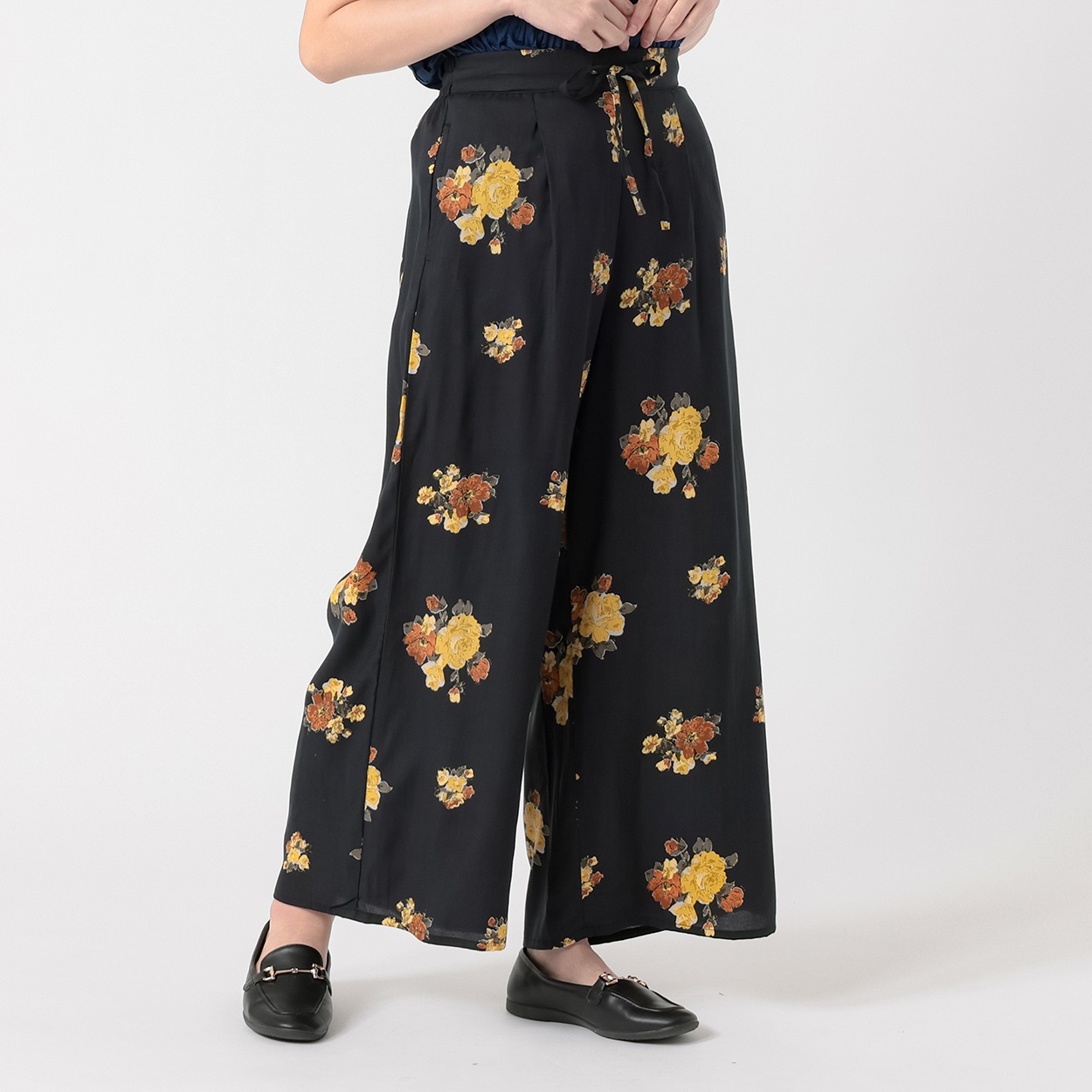 ひんやりプリントパンツ レディス ESSEME(エシーム) 588-4648-26(Ａウスクロ-XL)