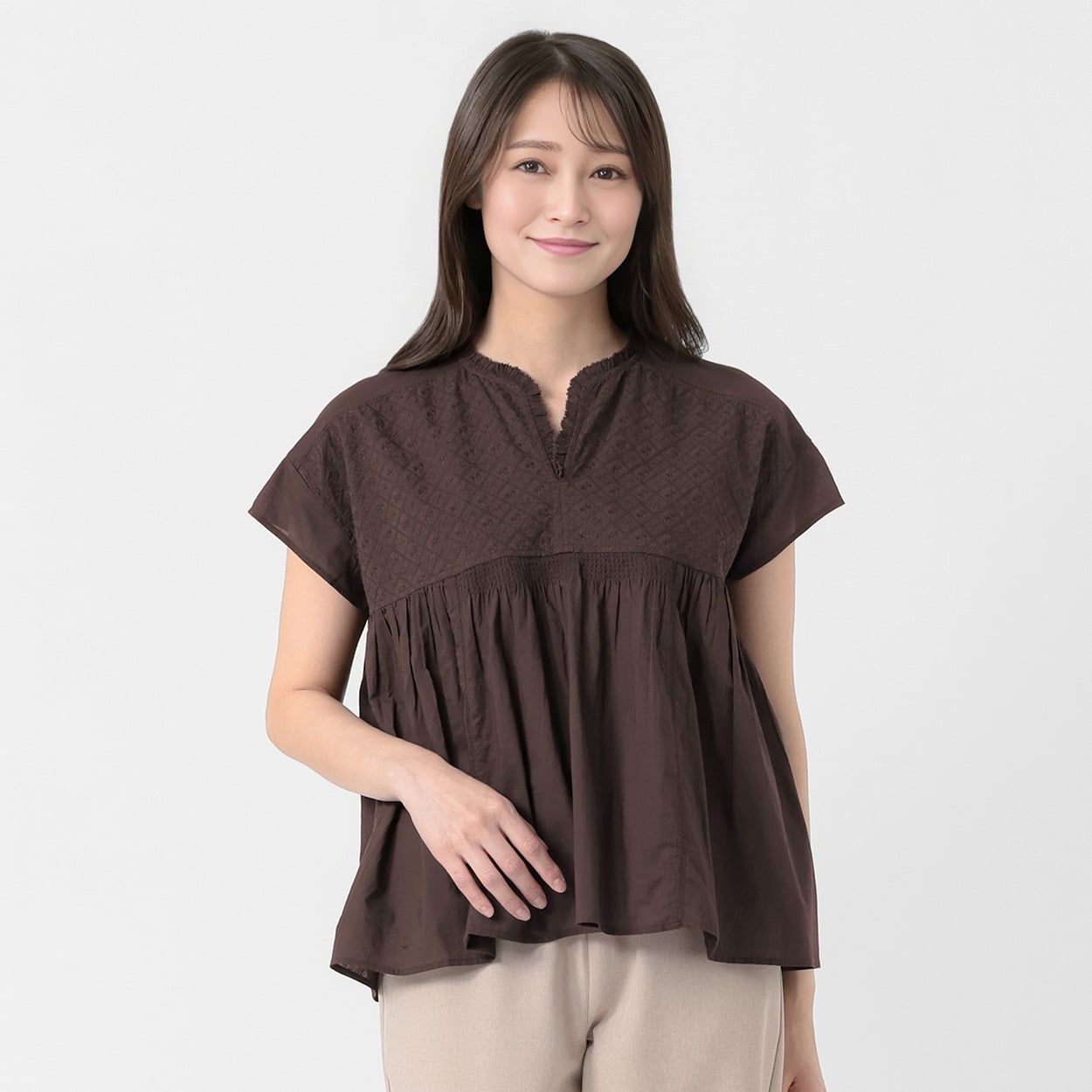 Vネック刺繍フレアブラウス レディス ESSEME(エシーム) II-ES26-03