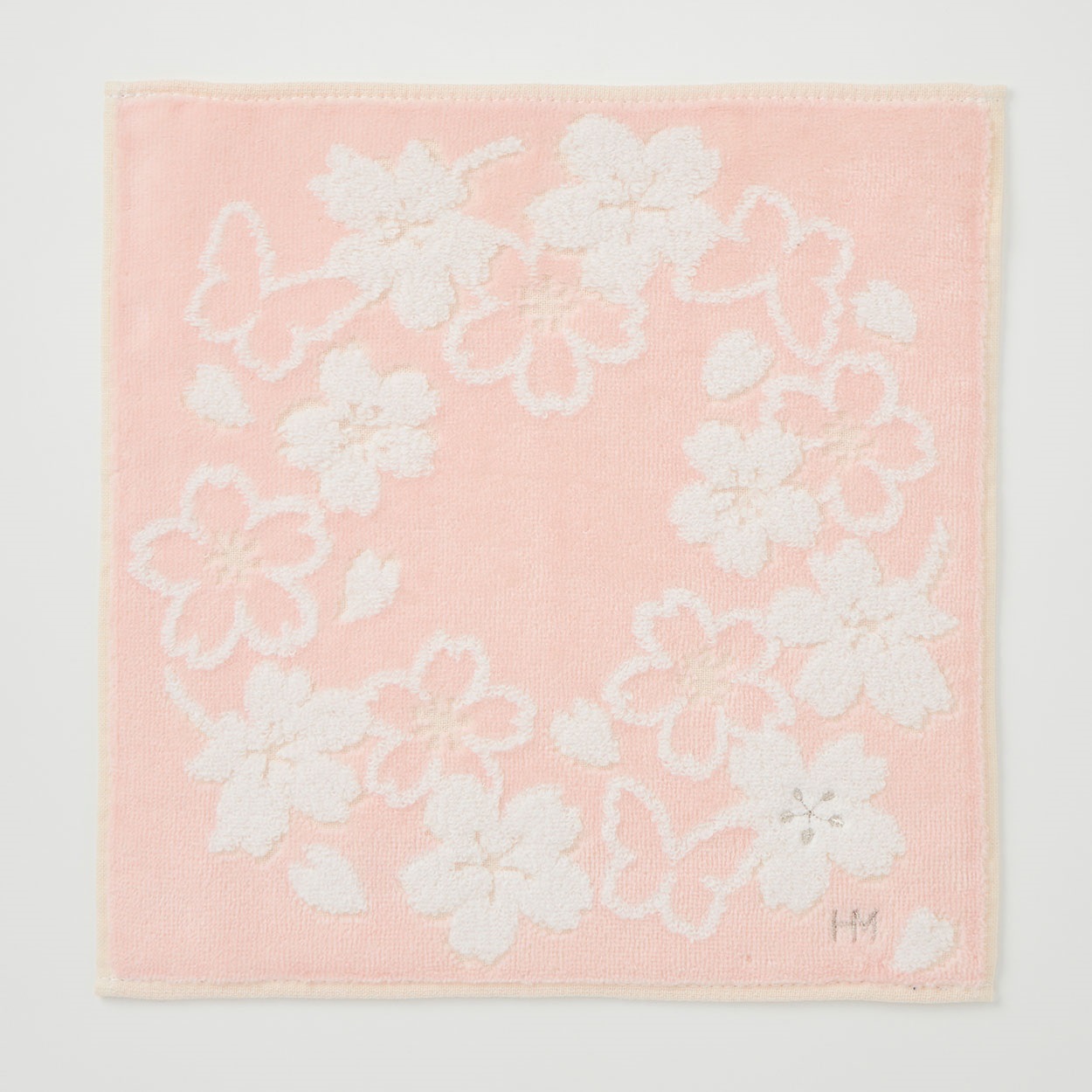 HANAE MORI(ハナエモリ) 桜タオルハンカチ 大花 | イオンスタイル